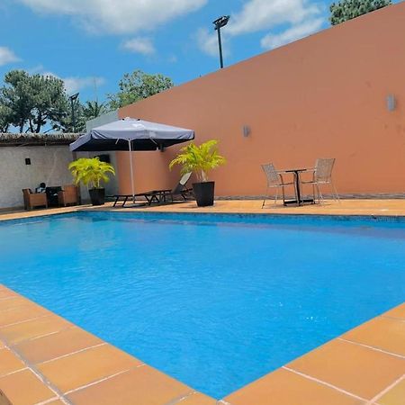 Class Hotel Brazzaville Buitenkant foto