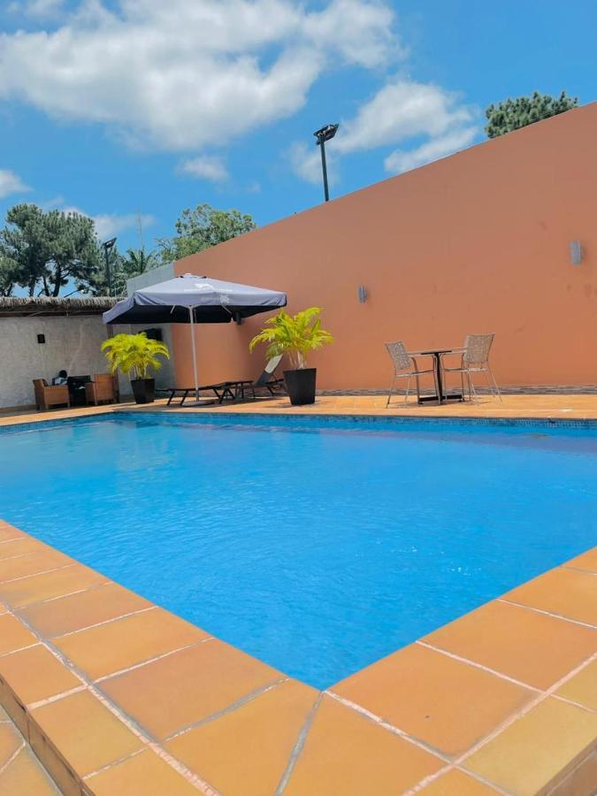 Class Hotel Brazzaville Buitenkant foto