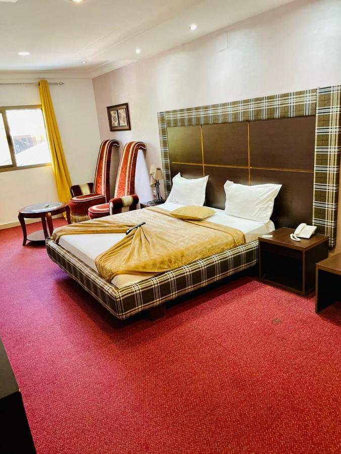 Class Hotel Brazzaville Buitenkant foto
