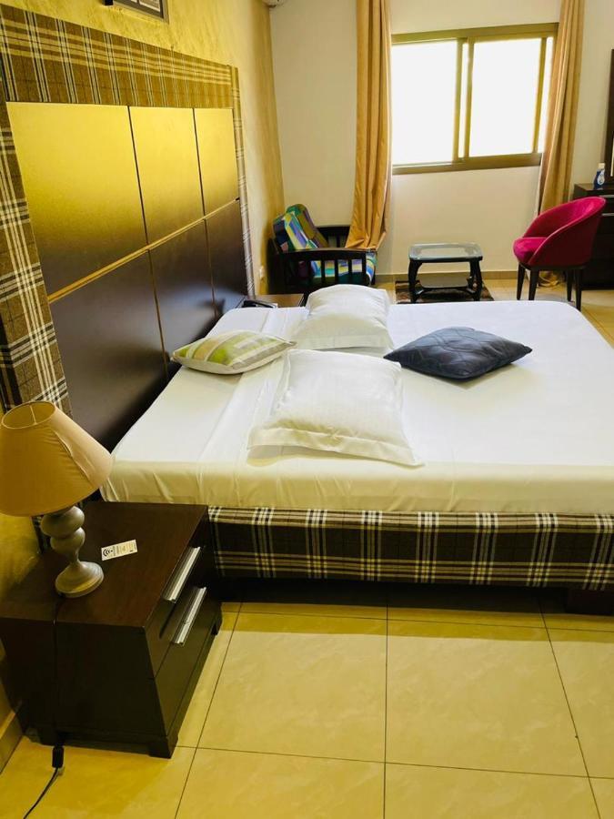 Class Hotel Brazzaville Buitenkant foto