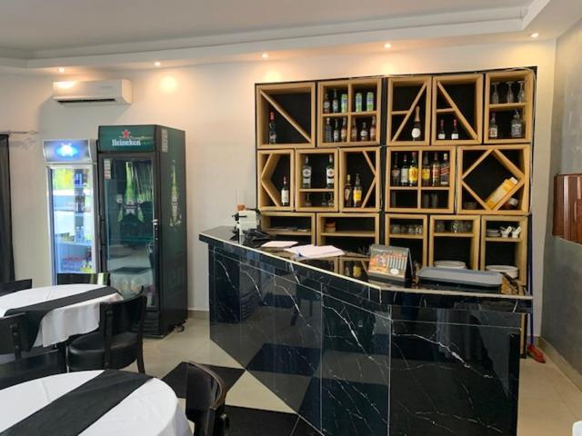 Class Hotel Brazzaville Buitenkant foto