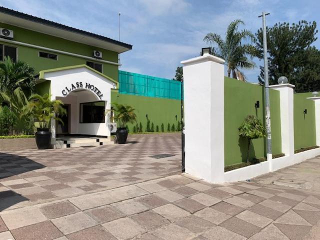 Class Hotel Brazzaville Buitenkant foto